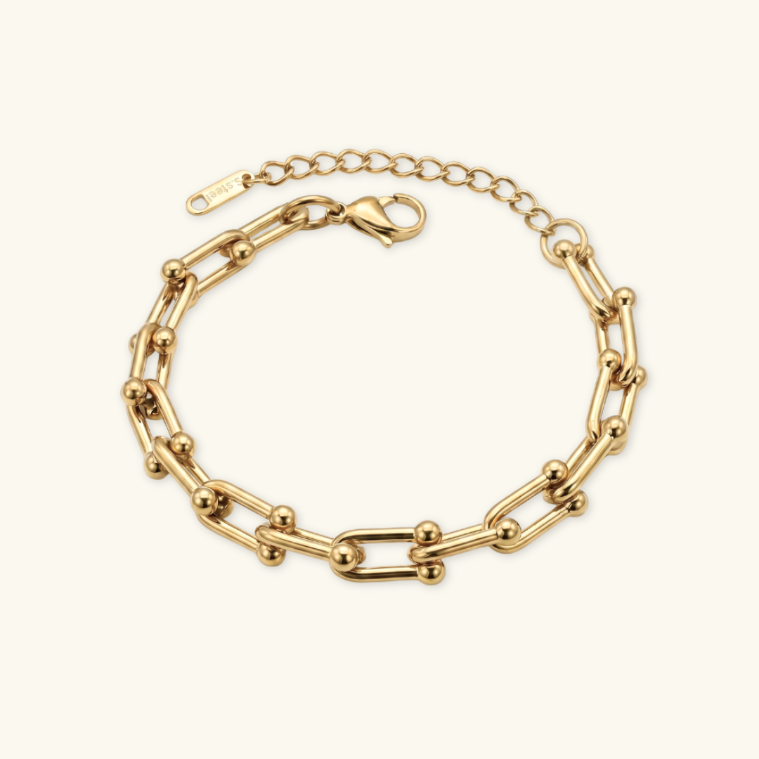 Chunky Link Chain Bracelet in gold