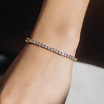 Slim tennis bracelet styled