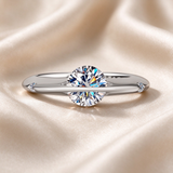 Floating Moissanite Spinner Ring